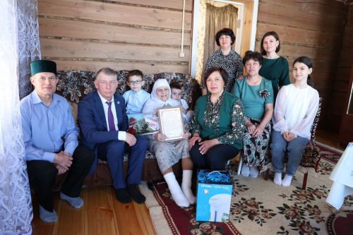 Долгожительницу Дрожжановского района РТ поздравили с 90-летием