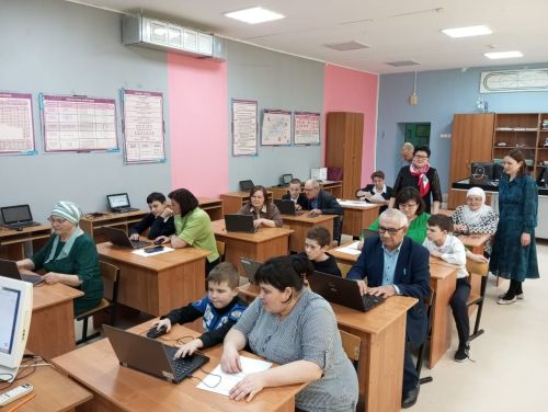 Семья Салимзяновых из Дрожжановского района РТ примет участие в финале чемпионата «Связь поколений»