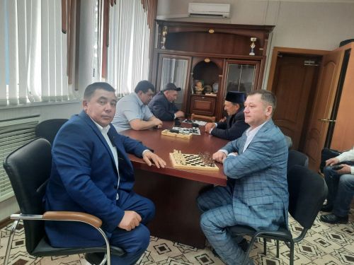 В Дрожжановском районе РТ поздравили ветеранов МВД