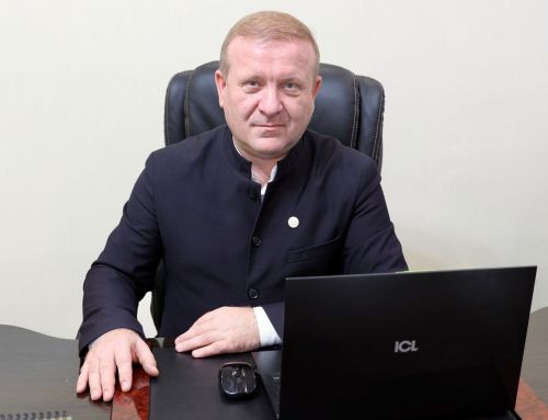 Сегодня свой день рождения отмечает глава Дрожжановского района РТ Марат Гафаров