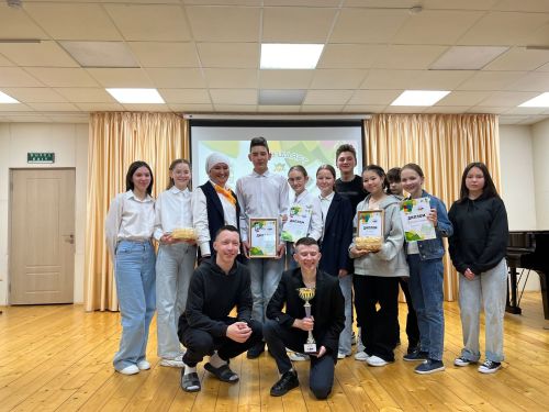 В Дрожжановском районе, прошел районный этап татарского фестиваля КВН «Әйдә шаяРТ»