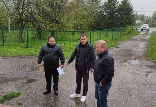Ринат Садыков ознакомился с ходом реализации капремонта молодежного центра в Дрожжановском районе РТ