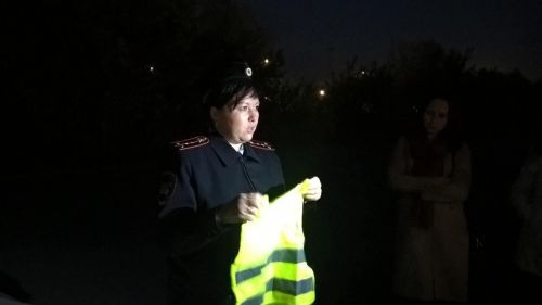 Госавтоинспекция призывает пешеходов использовать световозвращающие элементы на одежде