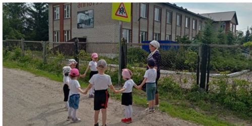 Мероприятия по ПДД прошли в Шланговском детском саду Дрожжановского района РТ