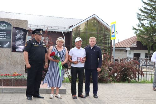 В Дрожжаном прошел митинг, посвященный памяти ветеранов боевых действий