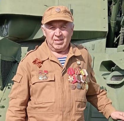 Колонналар Әфганга юл тотканда