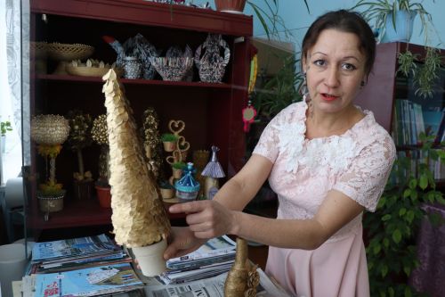 Чүпрәле районы Городище авылында яшәүче Татьяна Чугунова матурлык тудыра