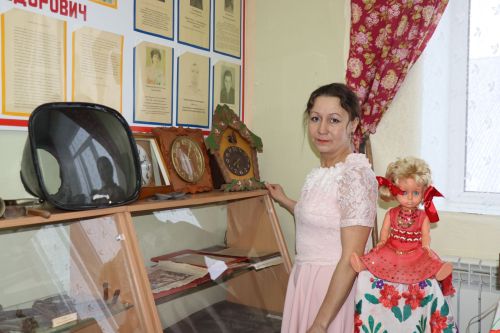 Чүпрәле районы Городище авылында яшәүче Татьяна Чугунова матурлык тудыра