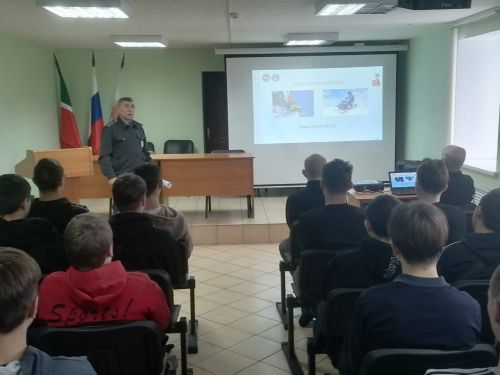 В «Дрожжановском техникуме отраслевых технологий» прошел «Урок безопасности»