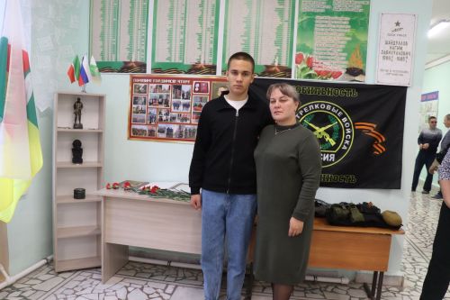 В Старокакерлинской школе Дрожжановского района РТ открыли уголок памяти участнику СВО