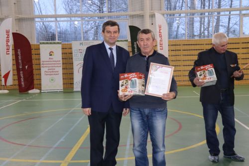 Спортивный праздник ко Дню Героев Отечества прошел в Дрожжановском районе