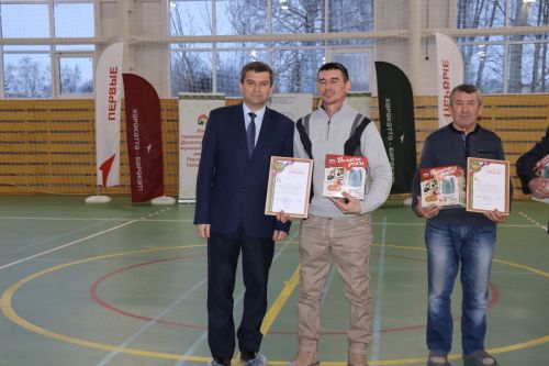 Спортивный праздник ко Дню Героев Отечества прошел в Дрожжановском районе