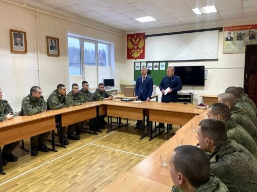 Делегация Дрожжановского района посетила подшефную воинскую часть в Московской области