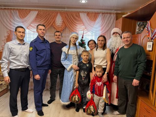 «Ёлка желаний» исполнила мечты братьев Петровых из села Старое Ильмово Дрожжановского района