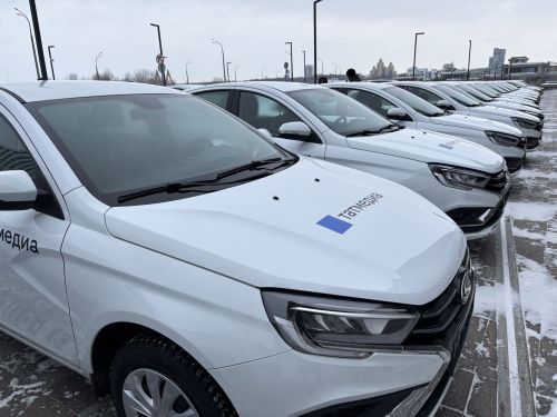 Ключи от новых Lada:  Среди получателей — Дрожжановский филиал редакции газеты «Туган як»