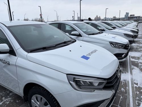 Ключи от новых Lada:  Среди получателей — Дрожжановский филиал редакции газеты «Туган як»