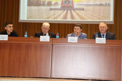Выпускники школ Дрожжановского района узнали о возможностях получения образования в сфере АПК