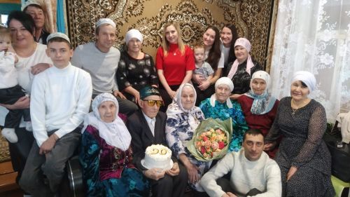 Жителя села Старые Какерли Дрожжановского района РТ Иршата Ситдикова поздравили с 90-летием