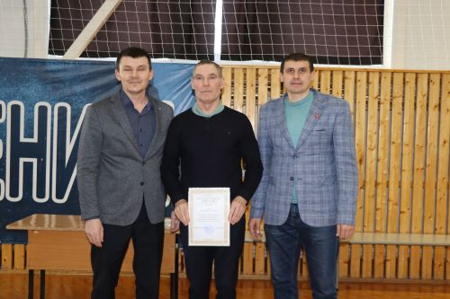 В Дрожжаном прошел муниципальный этап Чемпионата школьной волейбольной лиги среди команд юношей
