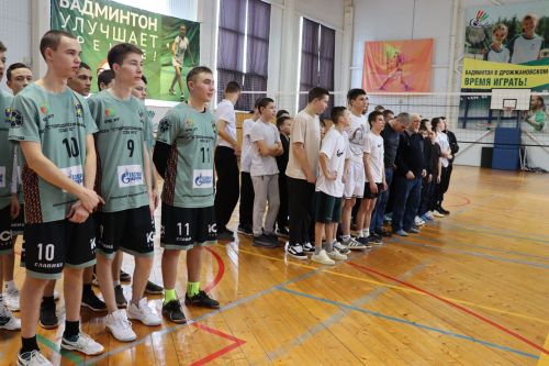 В Дрожжаном прошел муниципальный этап Чемпионата школьной волейбольной лиги среди команд юношей