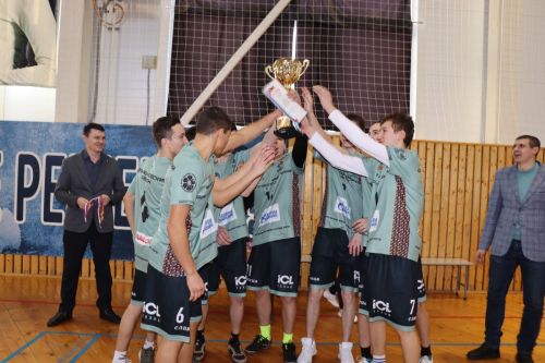 В Дрожжаном прошел муниципальный этап Чемпионата школьной волейбольной лиги среди команд юношей