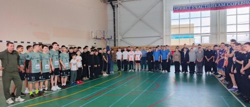 В Дрожжаном прошел муниципальный этап Чемпионата школьной волейбольной лиги среди команд юношей