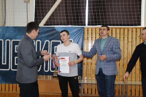 В Дрожжаном прошел муниципальный этап Чемпионата школьной волейбольной лиги среди команд юношей