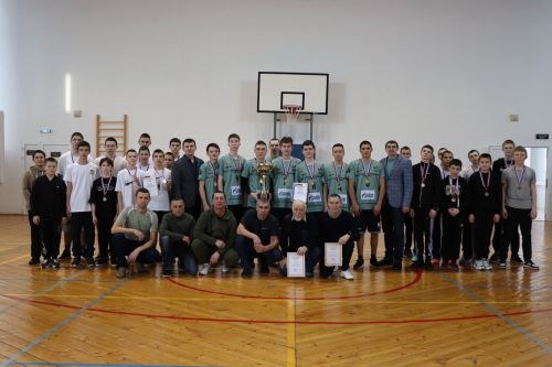 В Дрожжаном прошел муниципальный этап Чемпионата школьной волейбольной лиги среди команд юношей