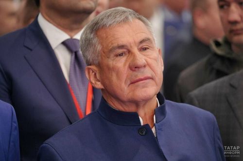 Рустам Минниханов поздравил жителей республики с Международным днем родного языка