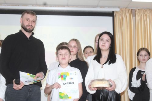 Дрожжановская молодежь приняла участие в районном этапе Татарской Лиги КВН “Әйдә, ШаяРТ!”