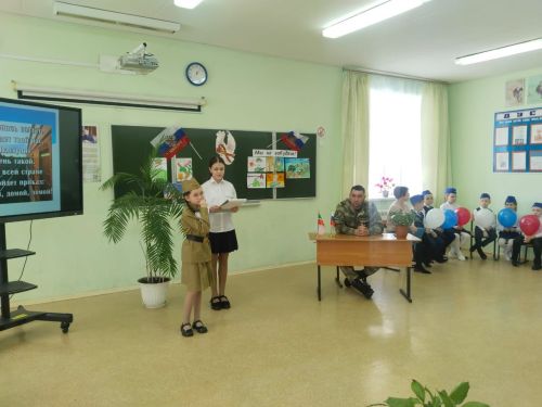 В Стародрожжановской СОШ №1 была организована встреча с участником СВО