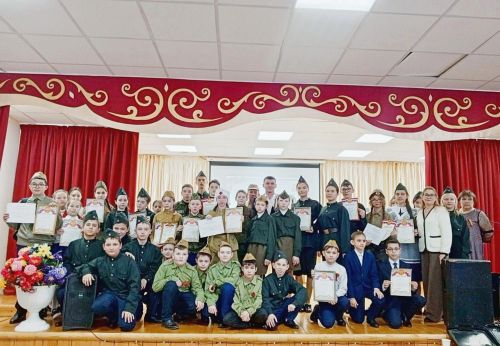 Школьники Дрожжановского района исполнили песни военных лет