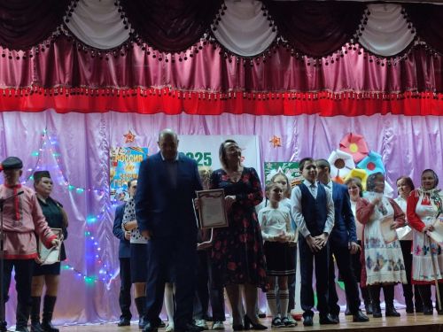 Творчество во имя Победы: в селе Новое Ильмово состоялся отчетный концерт