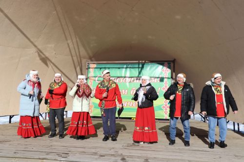 Широкая Масленица в Дрожжановском районе: блины, хороводы и проводы зимы