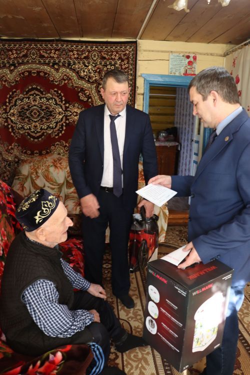 95 лет мудрости и труда: Имаметдин Ризванов отметил юбилей в селе Верхние Каракитяны Дрожжановского района РТ