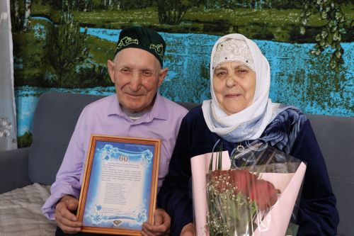 Мунчәли авылында яшәүче Халитовлар Бриллиант туйларын билгеләде