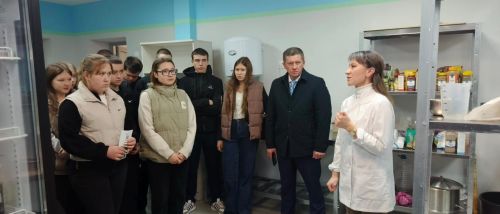 В Дрожжановском техникуме отраслевых технологий прошел фестиваль профессий и ярмарка вакансий