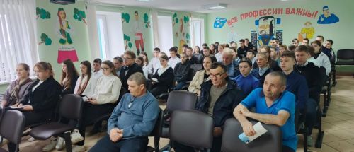 В Дрожжановском техникуме отраслевых технологий прошел фестиваль профессий и ярмарка вакансий