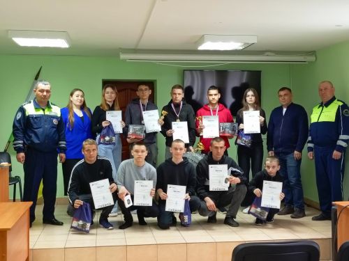 В Дрожжановском техникуме прошел конкурс по автомногоборью среди студентов