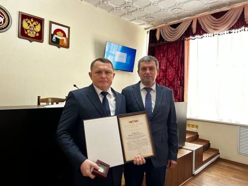 Ко Дню местного самоуправления в Дрожжановском районе РТ вручили награды