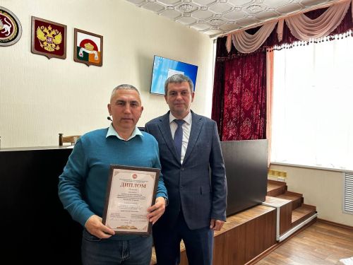 Ко Дню местного самоуправления в Дрожжановском районе РТ вручили награды