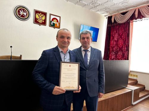 Ко Дню местного самоуправления в Дрожжановском районе РТ вручили награды