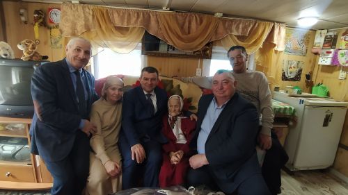 Юбилей долгожительницы: в Дрожжановском районе РТ Зайнаббану Санатуллину поздравили с 95-летием