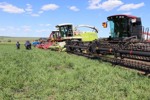 В Дрожжановском районе РТ проверили готовность кормозаготовительной техники