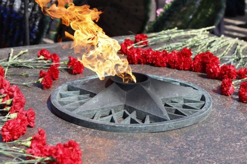 Великий подвиг, вечная память: поздравление главы Дрожжановского района Марата Гафарова с Днем Победы
