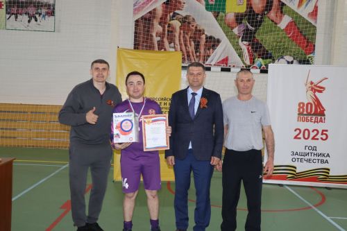В Дрожжановском районе РТ в память Марата Салахова прошел турнир по мини-футболу