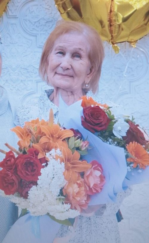 1 санлы Иске Чүпрәле урта мәктәбен Клара Шәйхиевна Насретдиновадан башка күзаллау мөмкин түгел