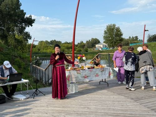 «В гостях у самовара»: пенсионеры Дрожжановского района устроили душевные посиделки