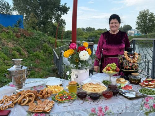 «В гостях у самовара»: пенсионеры Дрожжановского района устроили душевные посиделки