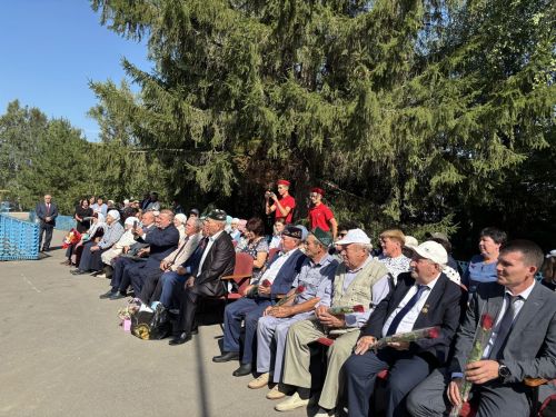 В Большецильнинской школе  открыли доску памяти в честь Роберта Закирова